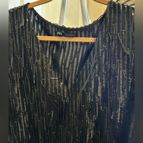 ZARA sequin black tunic mini dress. V neck , short sleeves. Size XL. - Picture 4 of 8